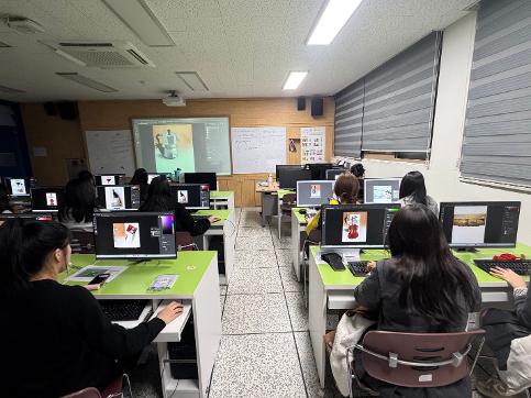 패션산업디자인과 공유학교 프로그램 ‘AI를 활용한 패션디자인’